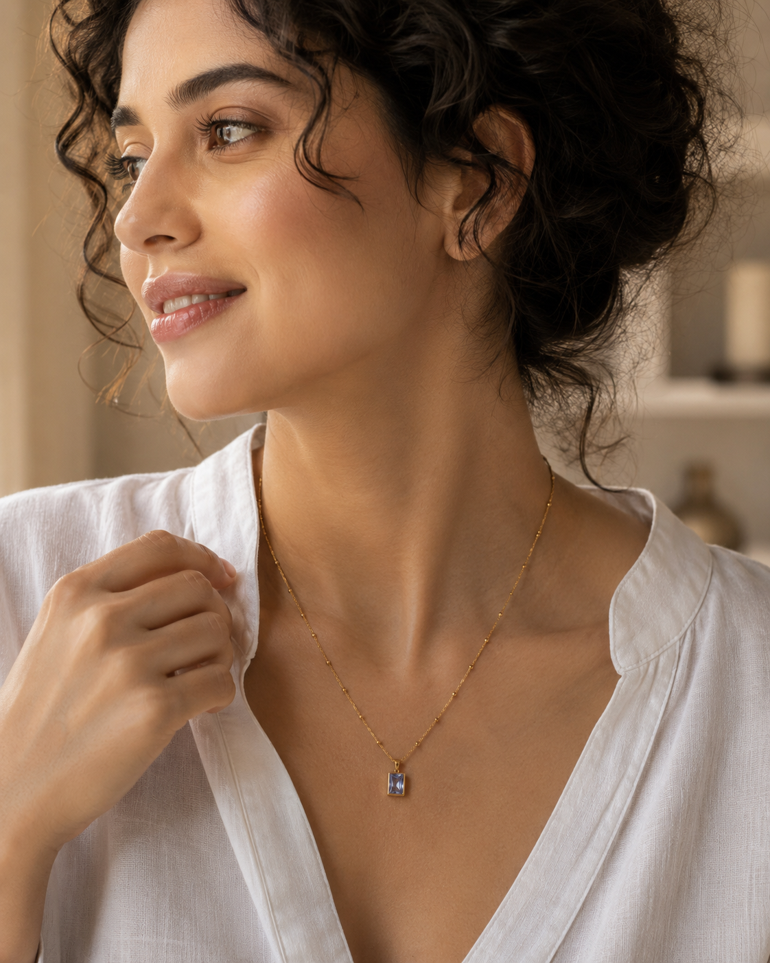 The Black Gemstone Pendant Necklace