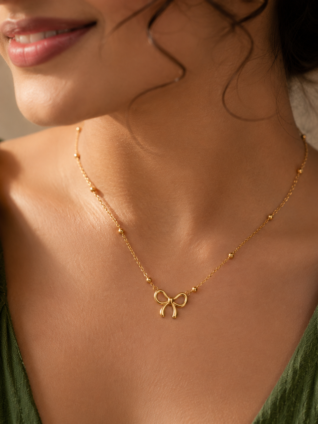 The Bow Charm Gold Necklace
