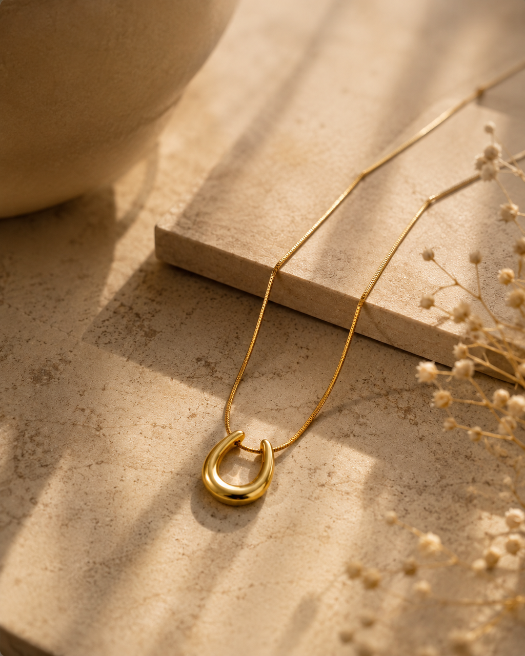 The Aurelia Pendant Necklace