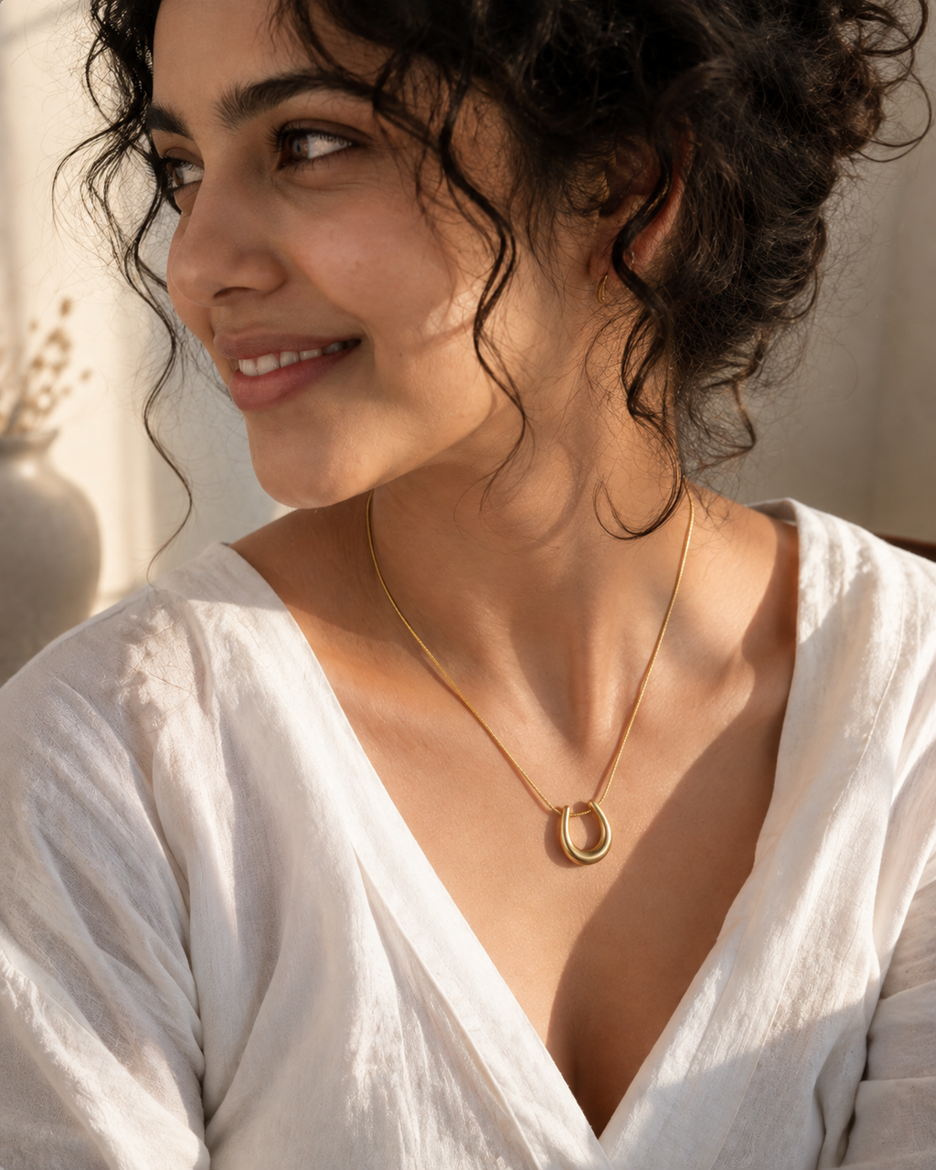 The Aurelia Pendant Necklace