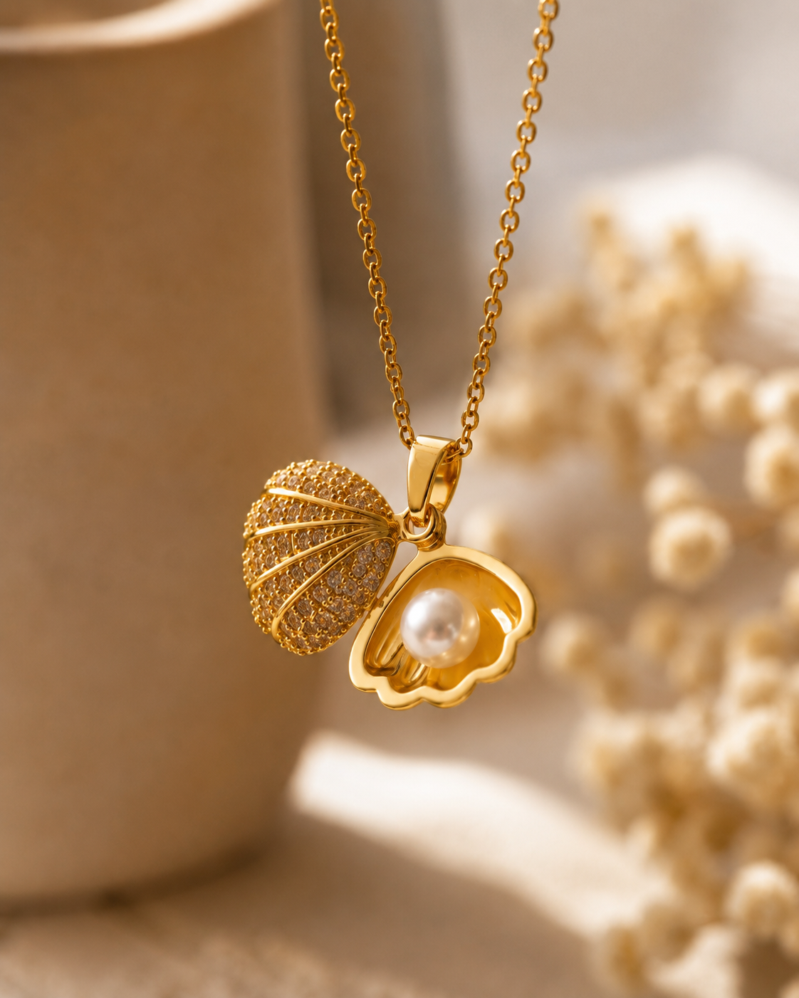 The Shell & Pearl Necklace