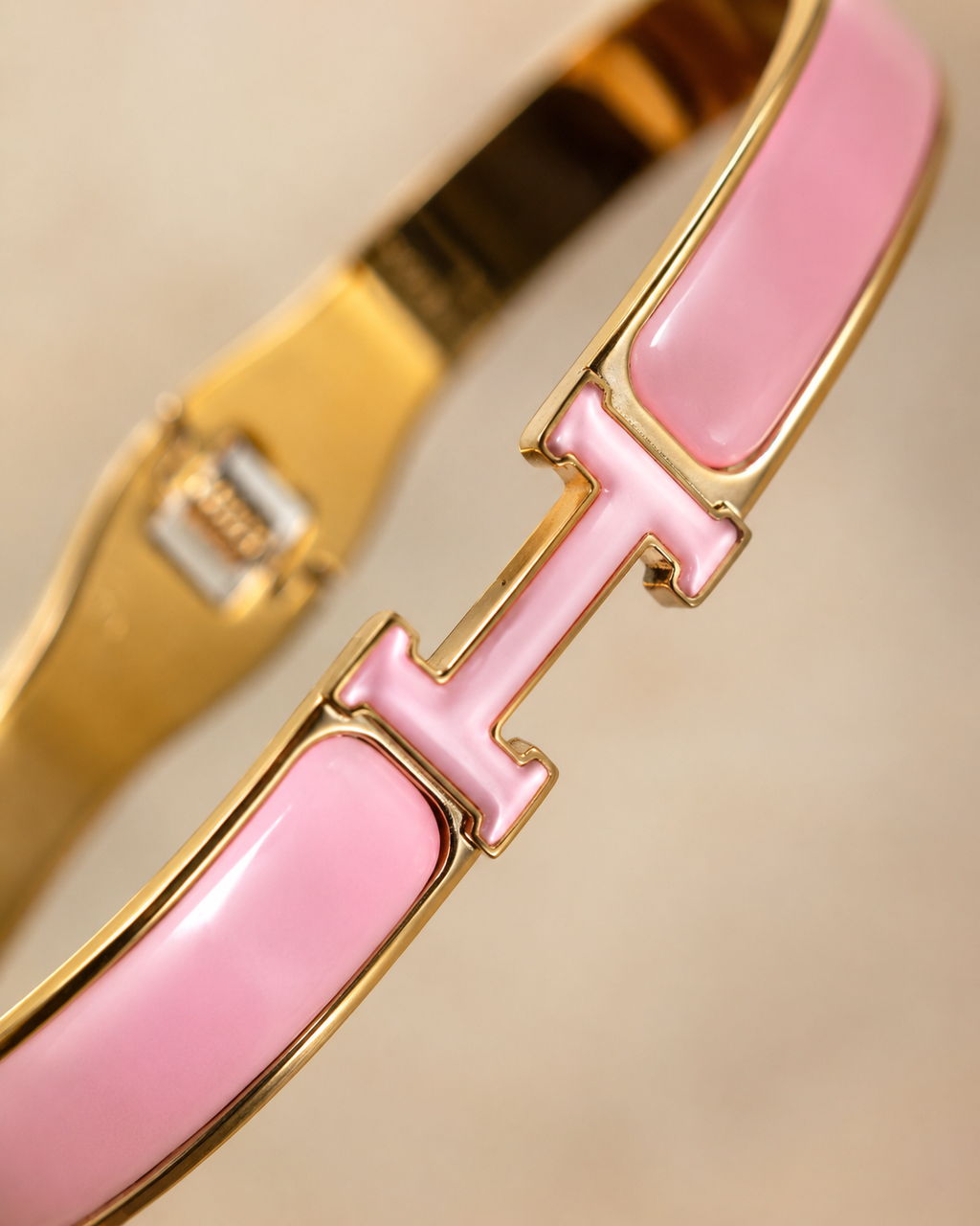 The Rose H Letter Bracelet