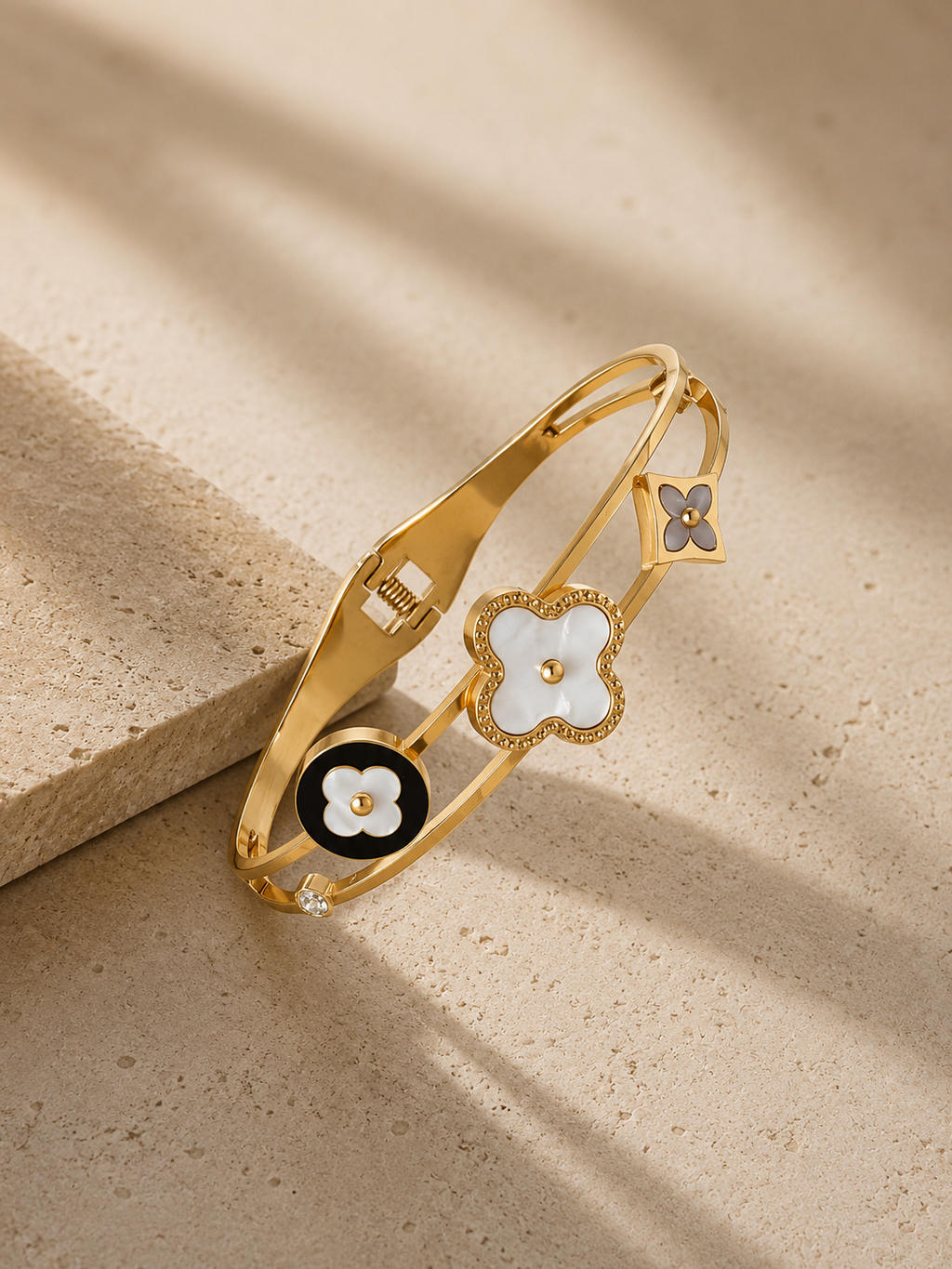 The Crystelle Bracelet
